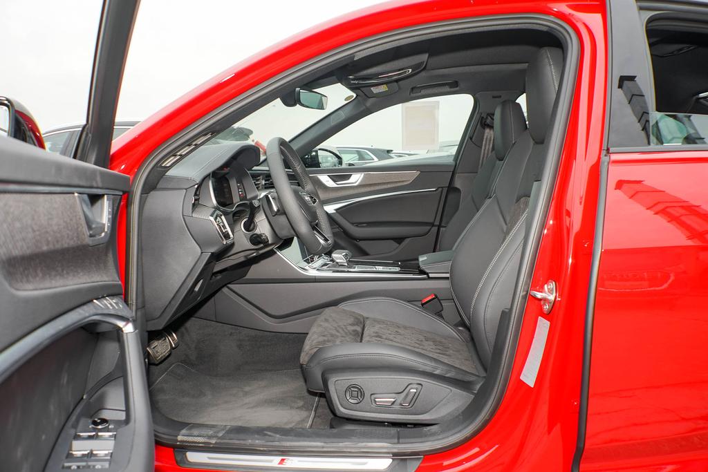 石家庄奥迪S6店内 最高优惠0.01万元, 欢迎到店鉴赏