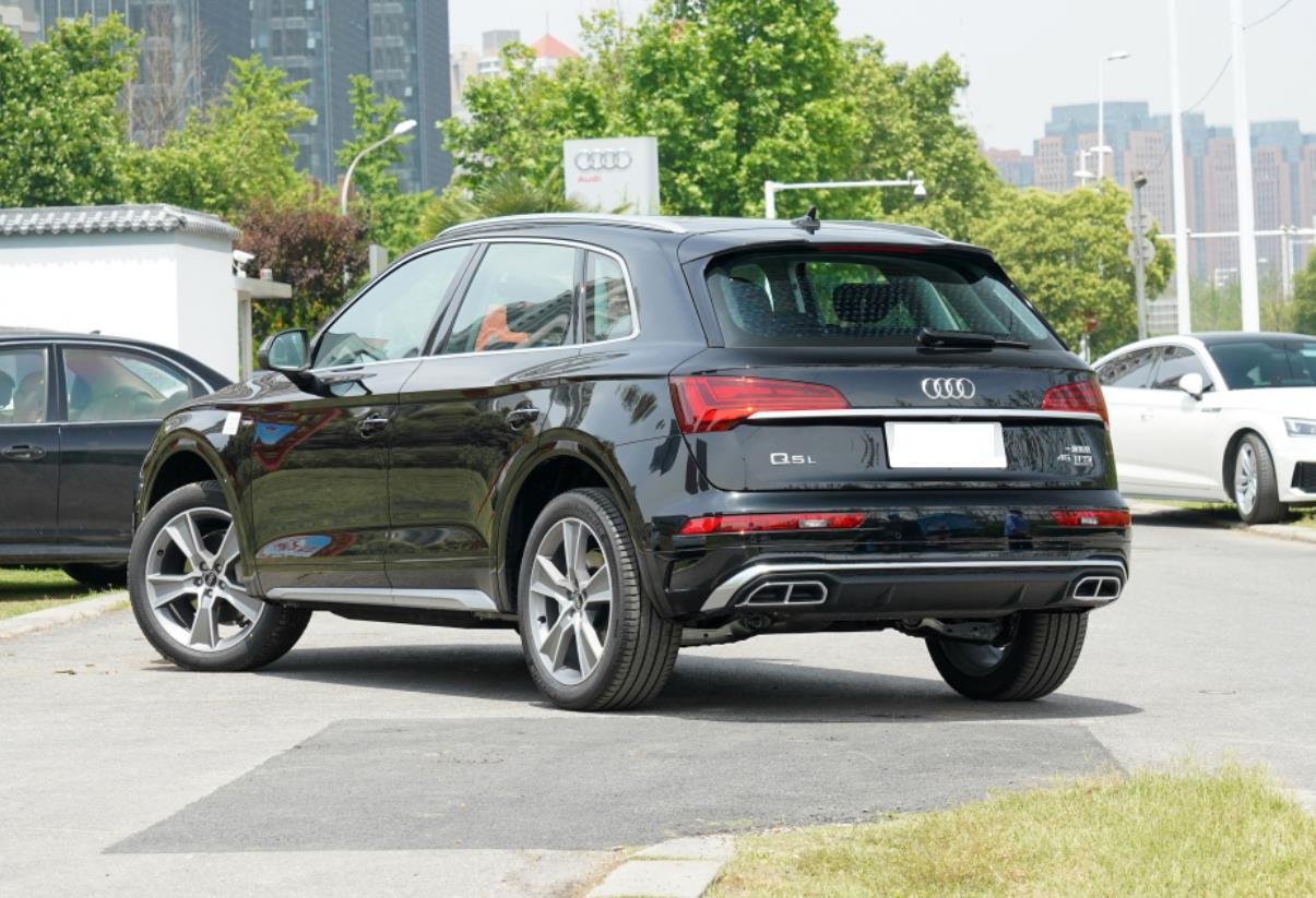 内外升级，价格才是买车的第一要素！奥迪Q5L购车手册