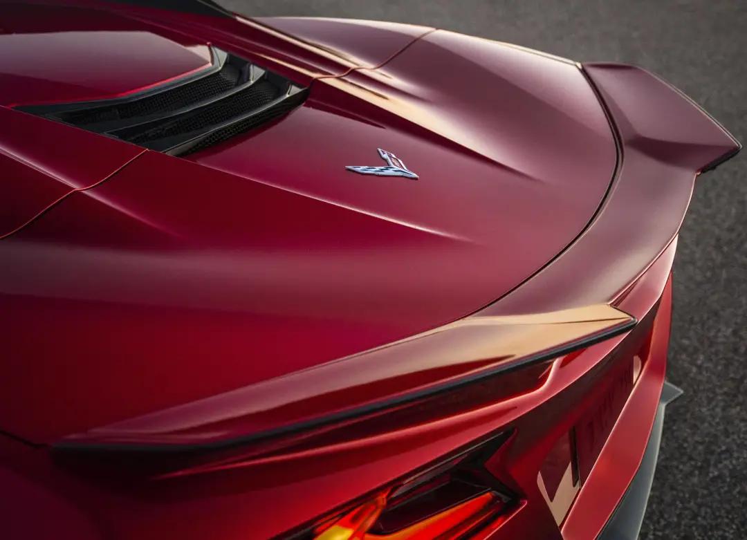 这款美国跑车售价比C63便宜，速度却比法拉利和兰博基尼快