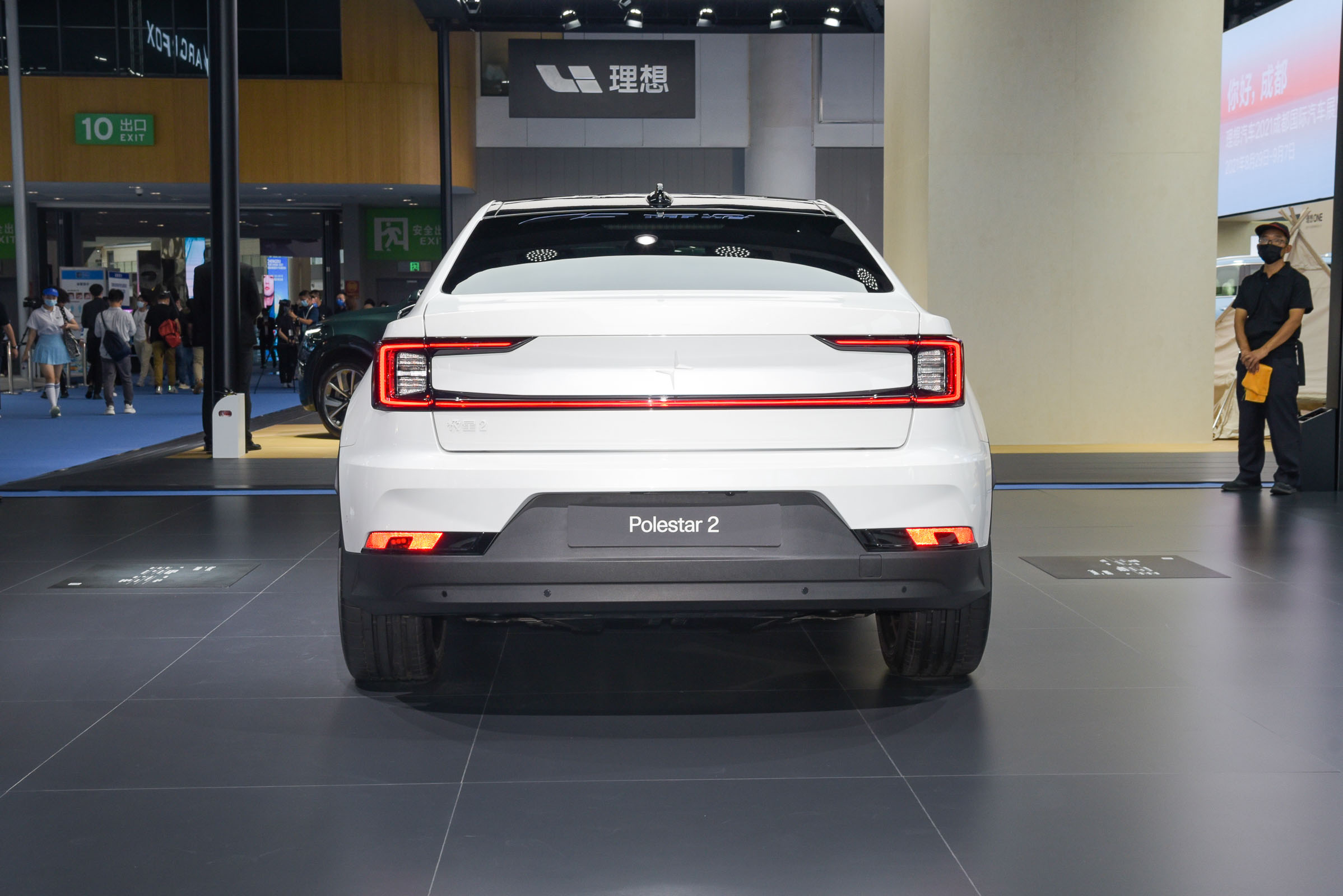 零百加速4.7秒，双电机+512km的长续航，Polestar2 值得入手吗？