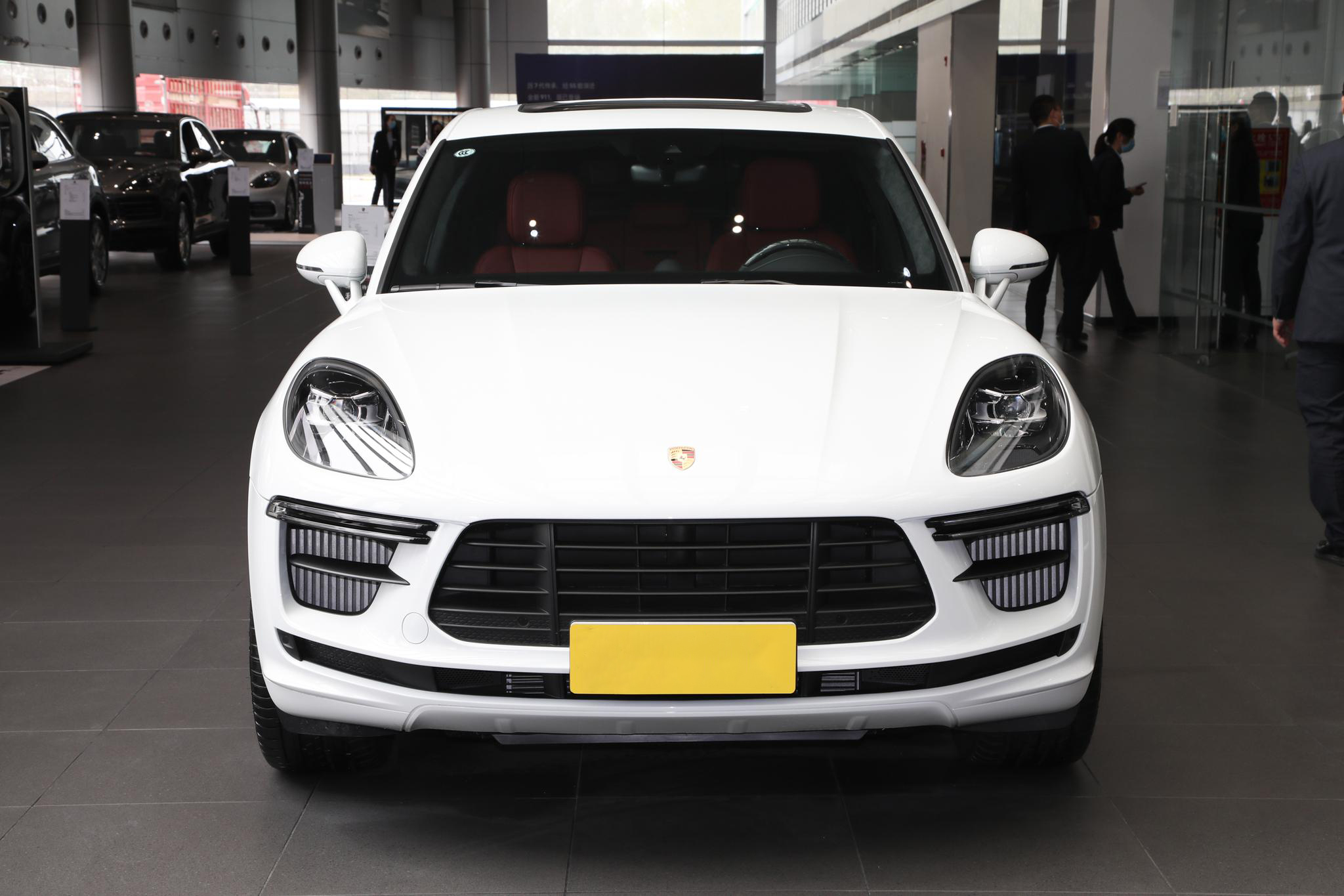 5万,2.9t 7dct,有颜值有操控,实拍保时捷macan turbo