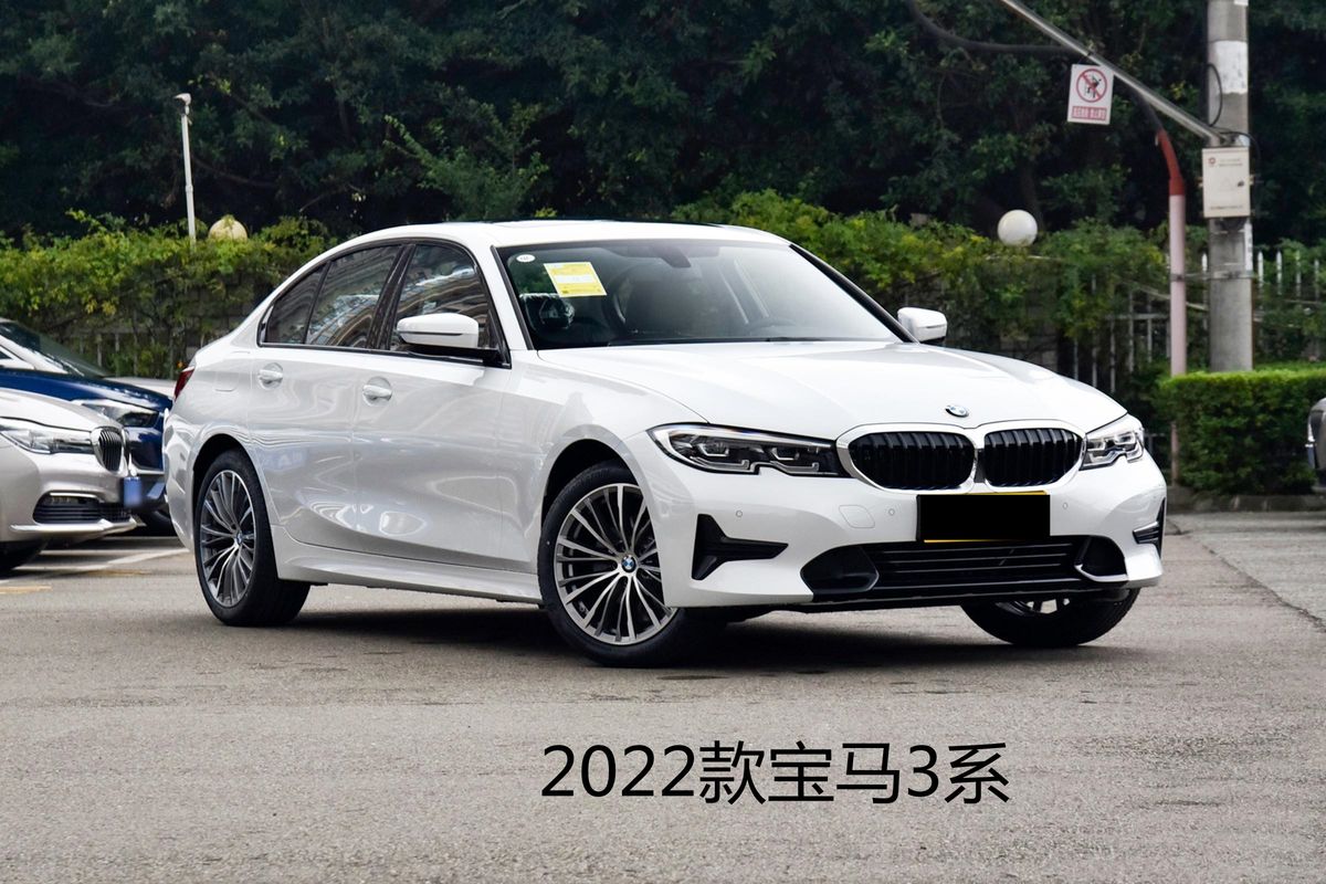 是时候抄底BBA了吗？豪华B级车之战，奔驰C级奥迪A4对抗宝马3系
