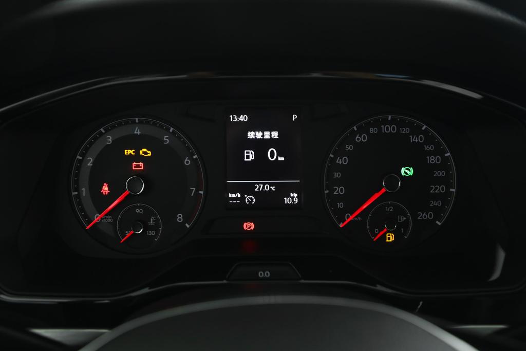 平民级家用紧凑轿车-宝来直降2.9万,一张身份证新车开回家