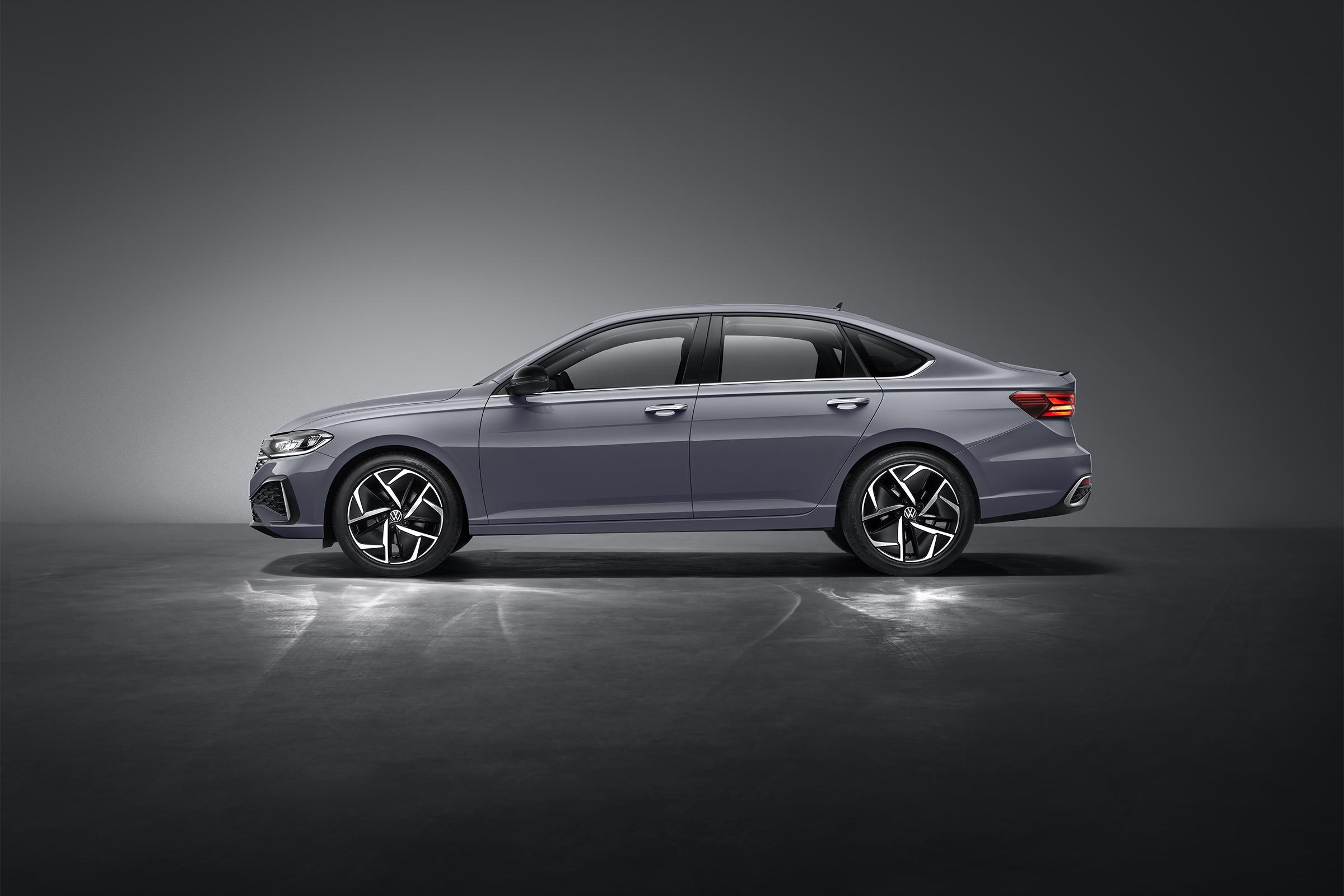 大众朗逸发布中期改款官图，双面造型，化身小号帕萨特？