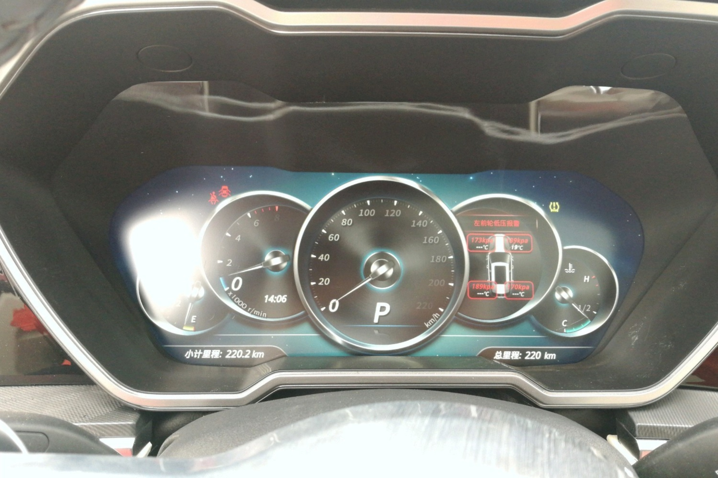 不是样子货 大数据告诉你众泰t700为何能热销