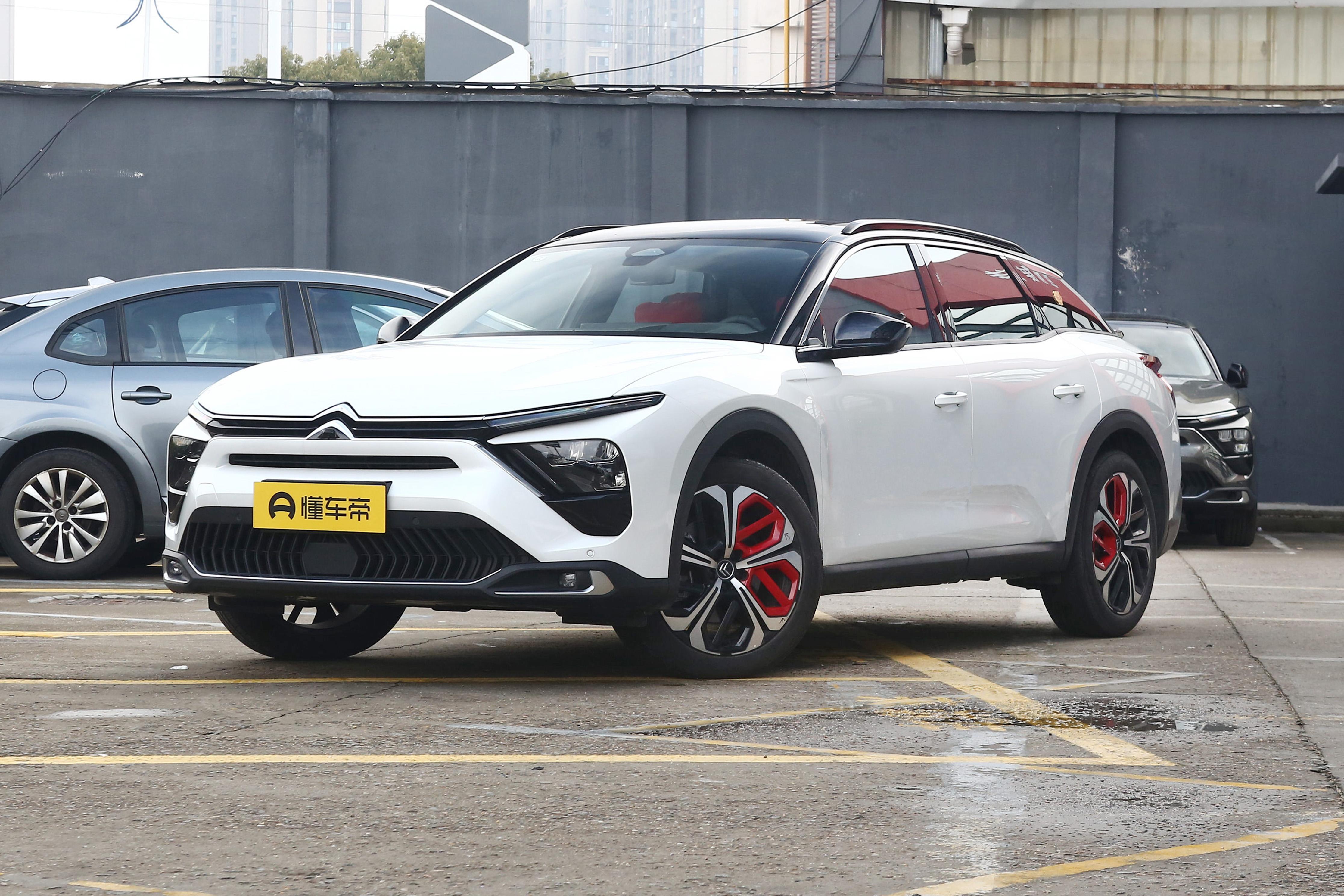 凡尔赛c5 x常规保养项目价格,每月平均223.7元,如何?