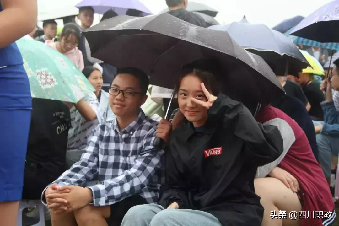 成都职校太火了!就连本校教师侄女也选择就读