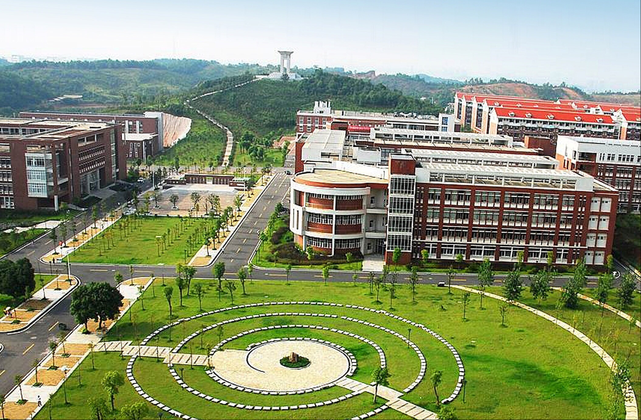 8省8所非211理工大学，性价比极高，它们各有什么拿手专业？