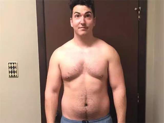 國外一位小哥，體重從200斤瘦到160斤，這4個月他經歷了什麼？