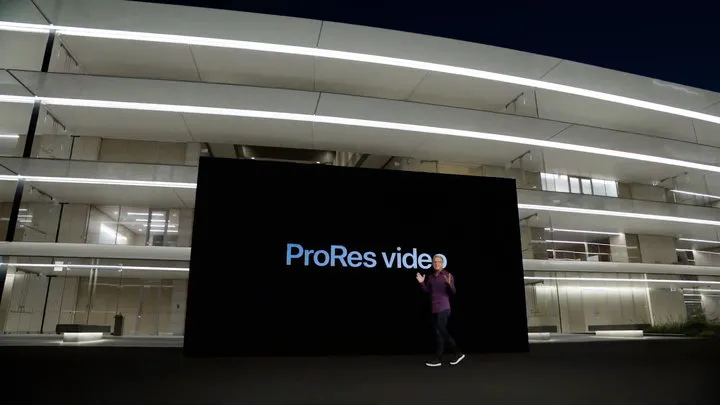 iPhone真的「十三香」？看完这份更新细节全攻略再下单