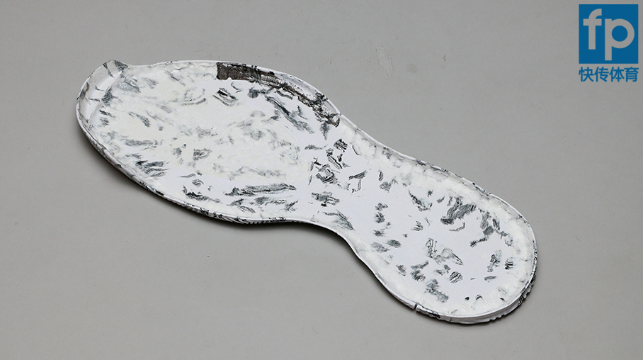 依然全掌BOOST+全掌支撑板！哈登3拆解报告