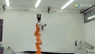 30张动图告诉你，焊接、喷涂…工业机器人无所不能
