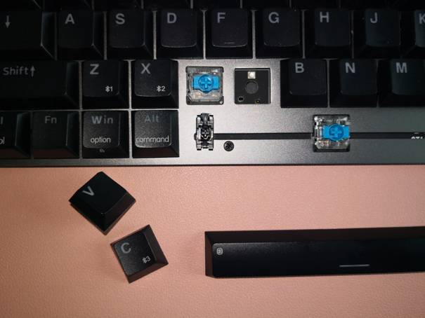 机械键盘居然如此纤薄- SKYLOONG 小呆虫 NT68 便携无线键盘评测