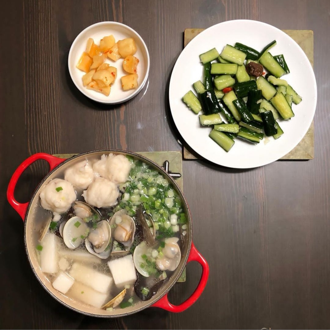 广东老两口晒“极简晚餐”，走红朋友圈，网友：这才是精致的生活