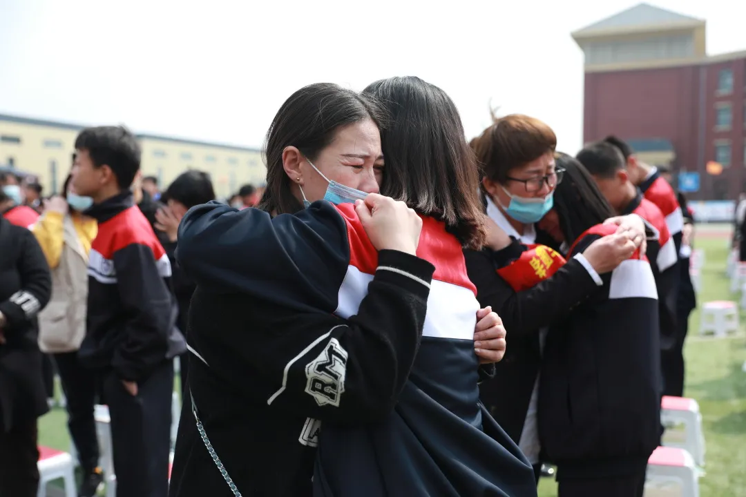 邯郸市开阳中学举办校园开放日，家校共育，感受成长，收获感动