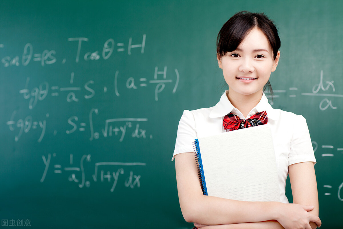 学生剧本微电影《穿军毯的大树》