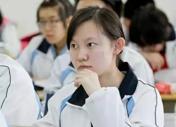 浙江一所“顶尖”高中，67人被清北录取，一本升学率为95%