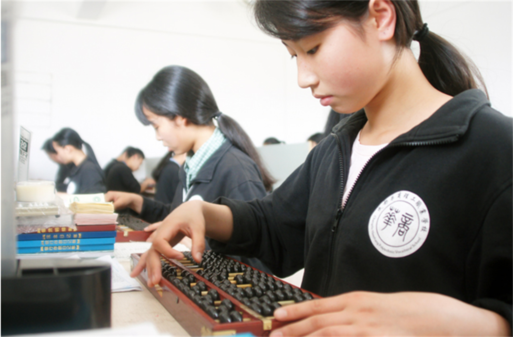 会计和金融是“大相径庭”or“大同小异”？有一个“钱途”更光明