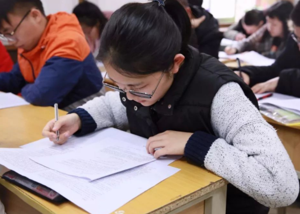 北京4所“野鸡大学”遭曝光，毕业证如同废纸，考生要注意了