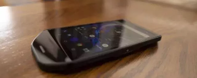 世界怪奇手机大全!设计这些手机的人脑子里是装了银河系吧?