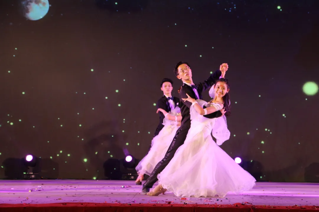 13656广州华立学院2021本科招生指南来了！填报志愿看这里