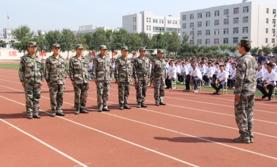 山东省中学TOP5，谁排第一存在争议，这所后起之秀令人称赞