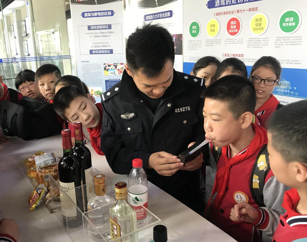 湖北这6所“野鸡大学”害人不浅，毕业证像废纸，毕业是高中学历