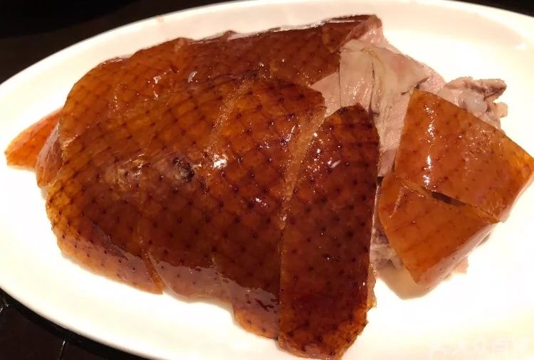 北京土著：吃烤鸭千万别去全聚德！这10家烤鸭才正宗！你吃过几家