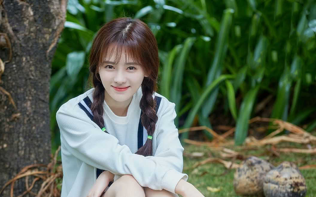 鞠婧祎是有天赋又努力的野心家，一直打破单一“四千年美女”印记