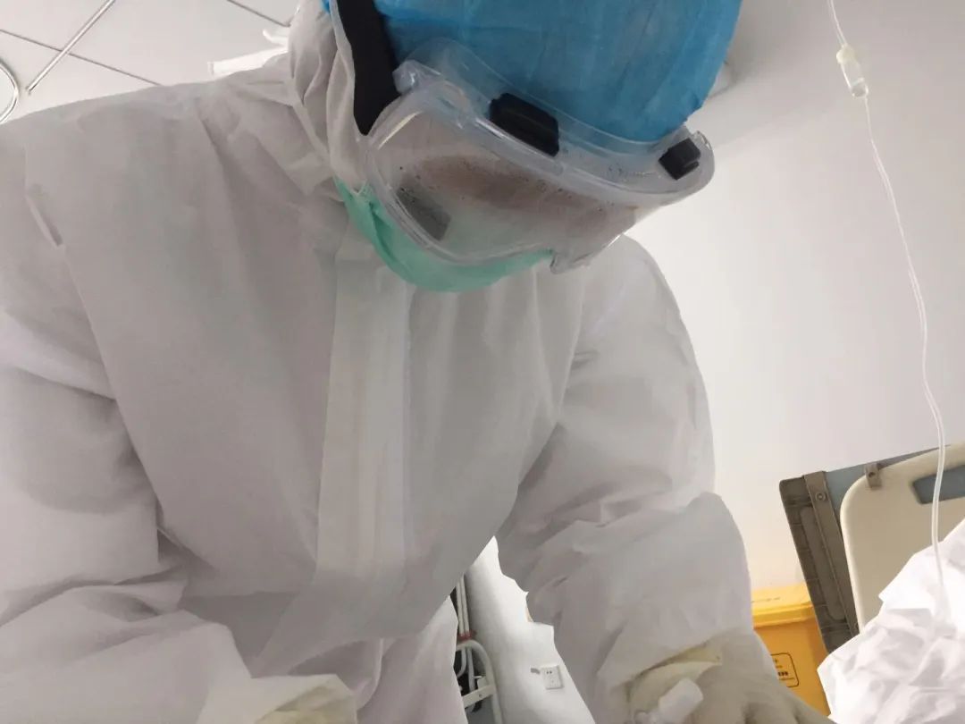 高考前妈妈帮我吹（去世165人）