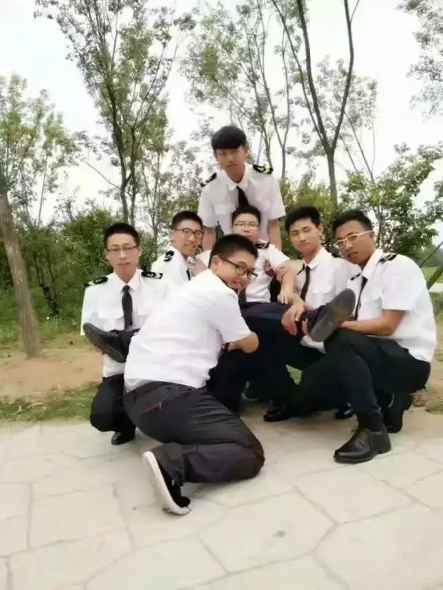 最美毕业照新鲜出炉！请查收