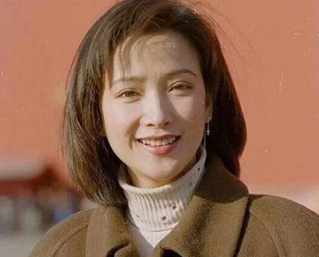 女演员名单(中国8大美人今昔颜值对比，有人整容颜垮，有人优雅老去，差距大)