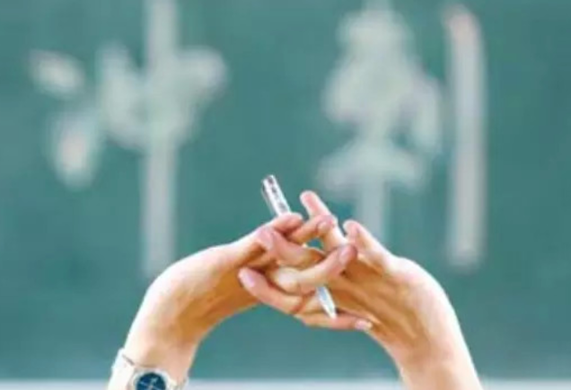 高考不足两星期，孩子担心考试发挥失常怎么办？家长不焦虑就好