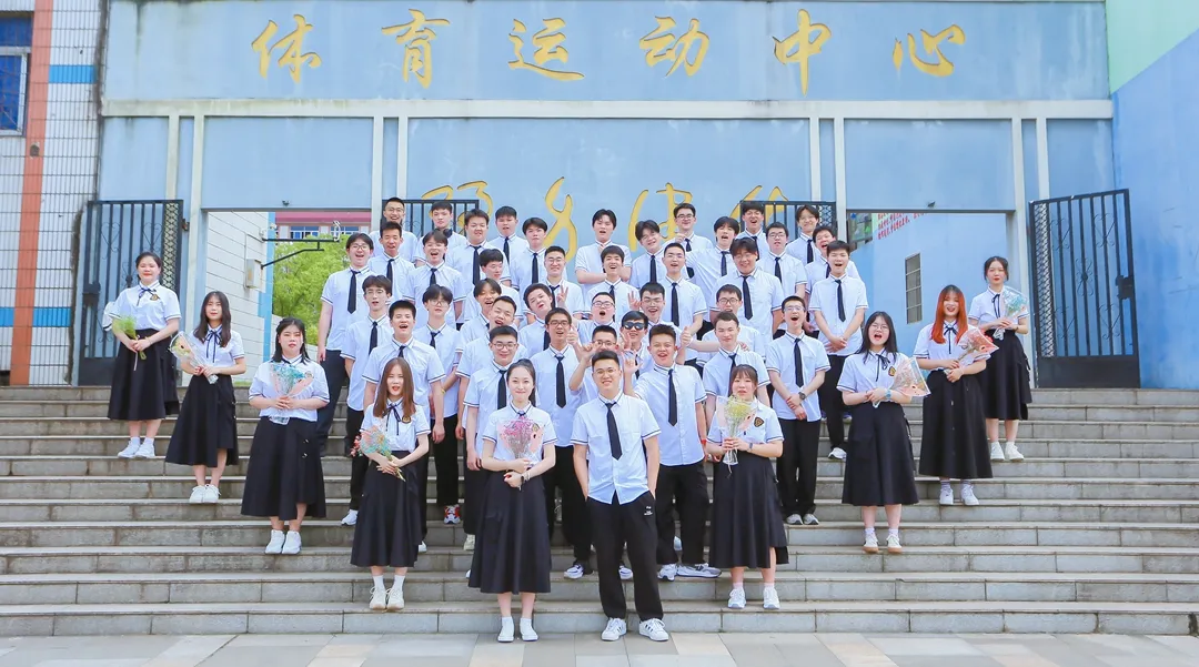 “低进高出”的“特异功能”：师生合力“逆袭”一往无前