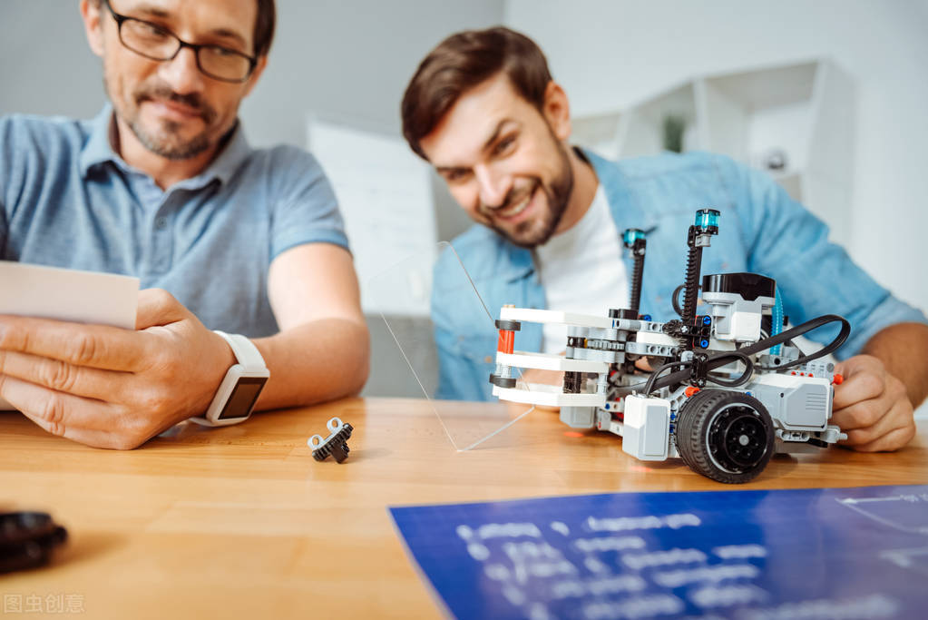 劳动合同你认真看了吗？签劳动合同，这几点一定要注意辨别