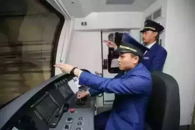 今年，阿克苏将有68位学生被西安工业大学继续教育学院录取