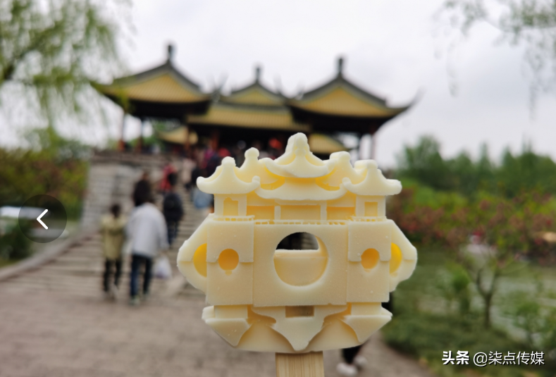 藏不住了：清华，出雪糕了？