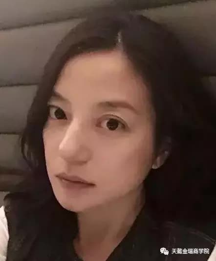 为什么现在的女神不再做眼线而选择美瞳线？