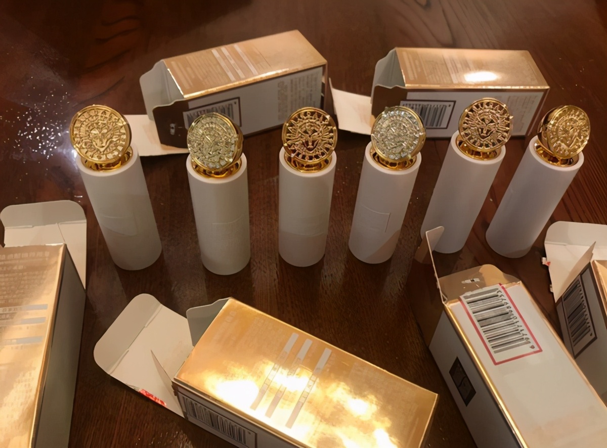 人气超高的5款轻奢口红：Mac滋润不拔干，3CE不愧是网红