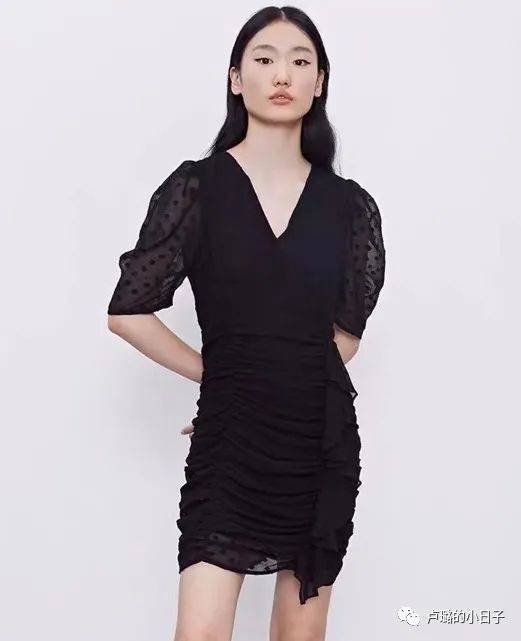 看了這8個(gè)國(guó)產(chǎn)服飾品牌，才明白什么是屬于中國(guó)的高級(jí)感
