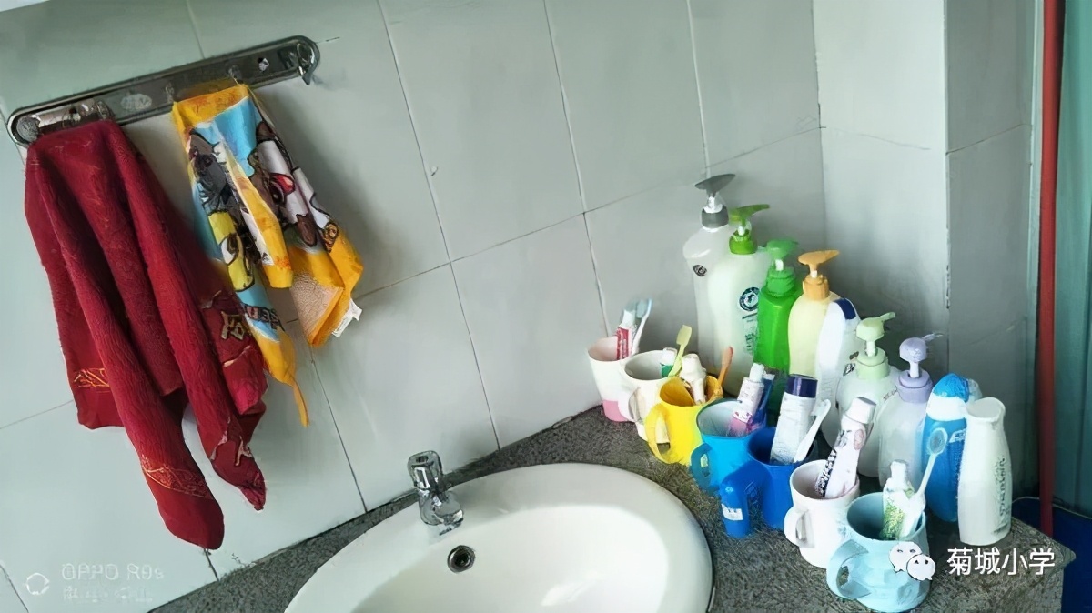 一年级就要住宿？民办小学宿舍大pk，带你深入各小学宿舍现场