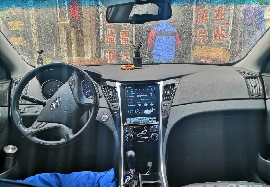 索八竖屏导航可以这样装，中控智能性就此开启