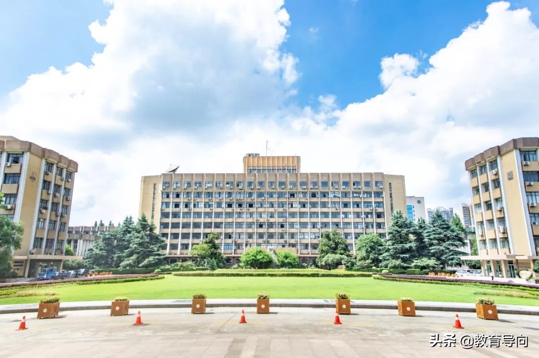浙江高校预算排名，浙江工业大学稳居榜首，浙江师范排第三