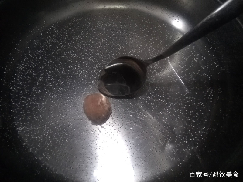 教你自制牛肉丸，无需手打，鲜嫩好吃，制作简单，比吃牛肉方便