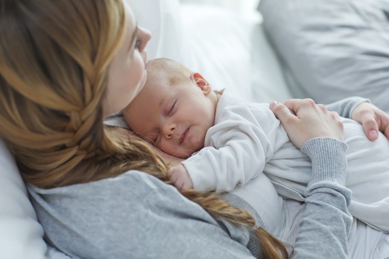 0-6个月宝宝发育特征及绘本选择 - 知乎