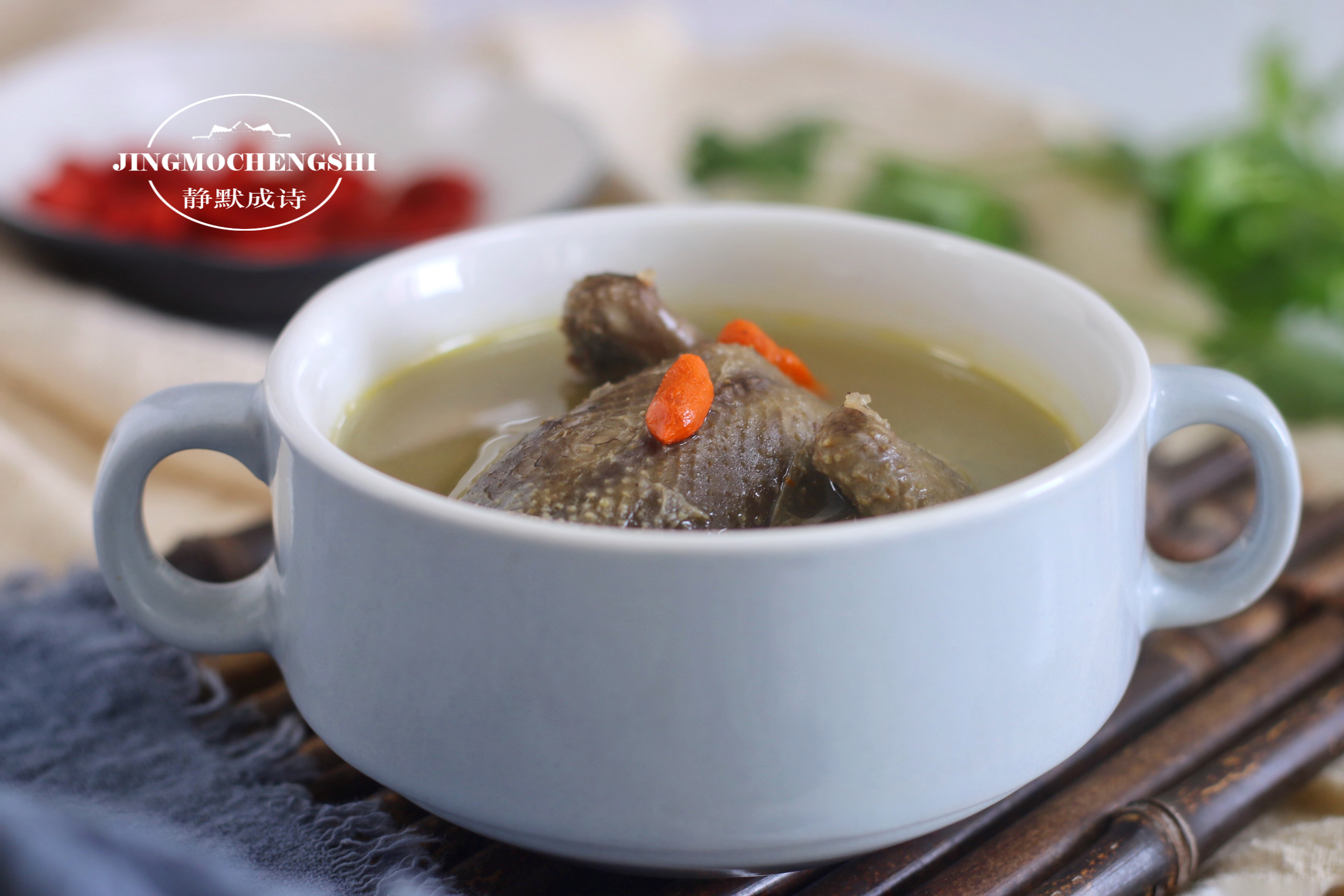 炖鸽子汤的做法如何炖鸽子汤家常做法