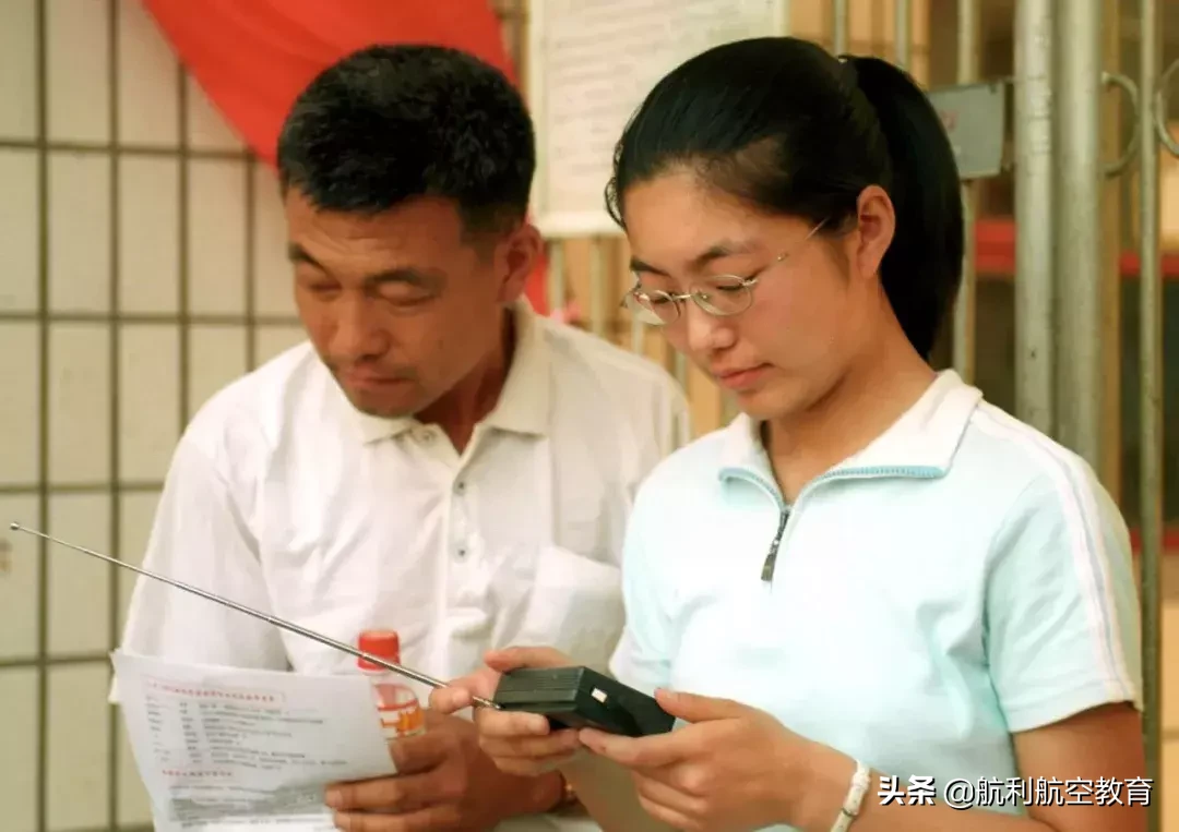 45张照片，几代人的高考记忆