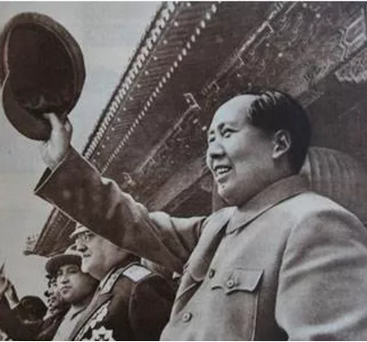 33岁时任政府部长，毛泽东为什么还要砸掉铁饭碗？