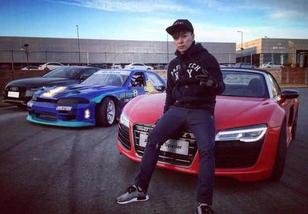 32岁释小龙，前女友是2婚3胎的何洁，分手后事业“翻身”无望？