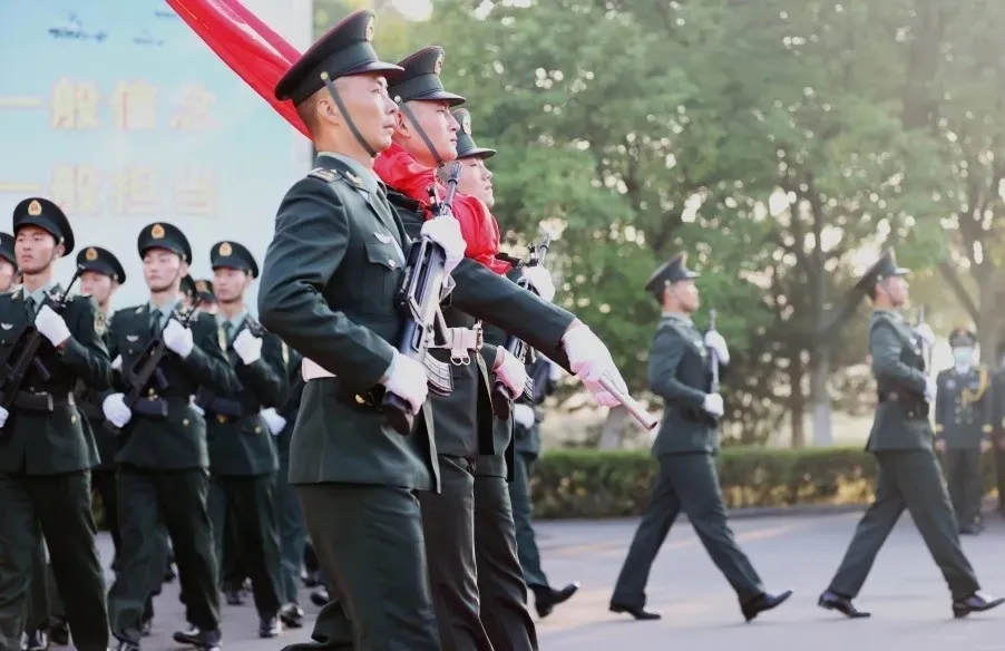 “铁骨硬旅”官兵的朋友圈，刷屏啦！